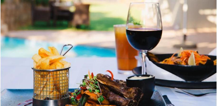 Premier Hotel Midrand Ngoại thất bức ảnh